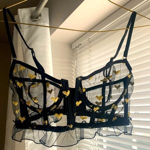 Black Corset le petit trou